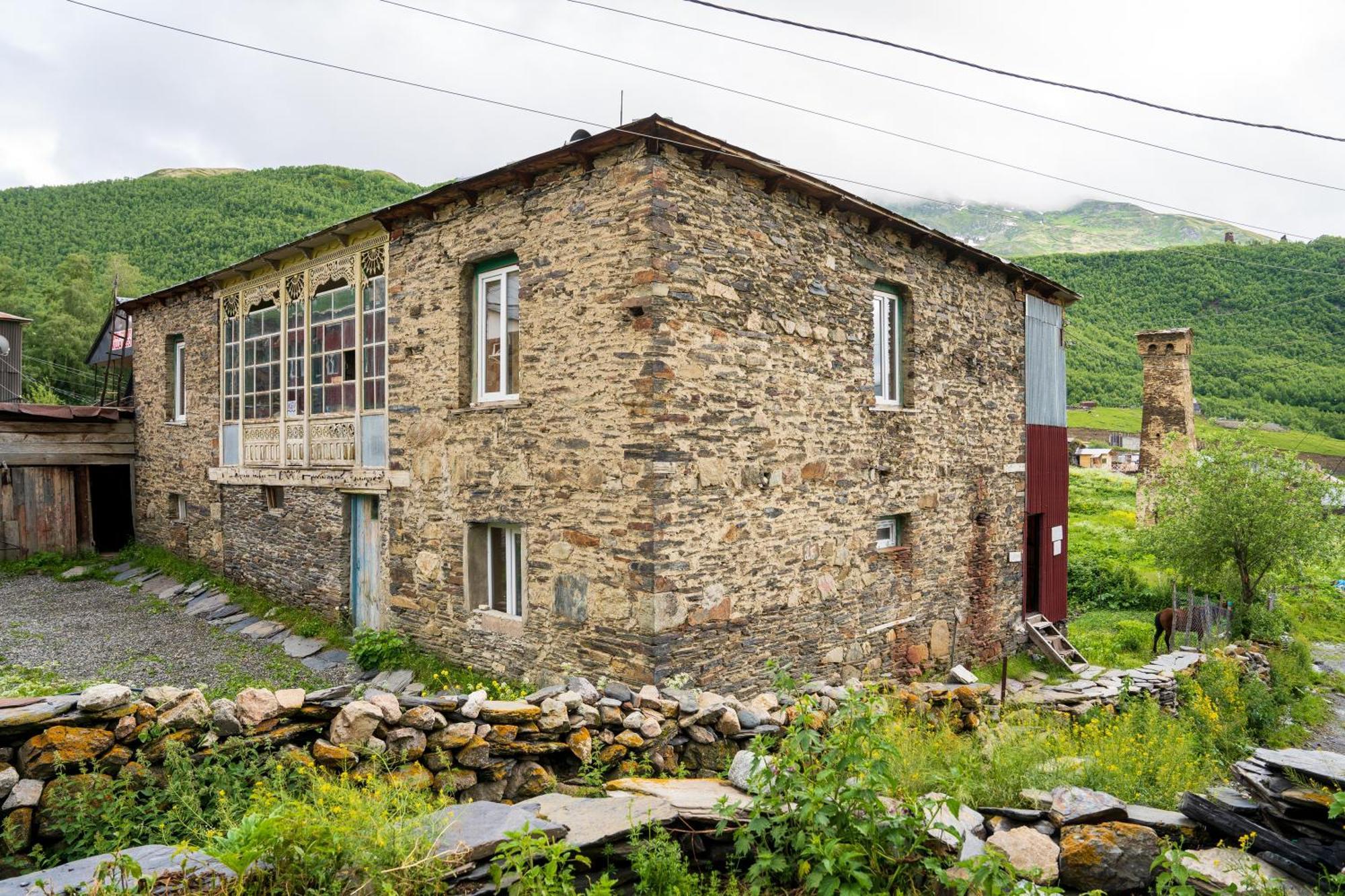 Guesthouse Svani Ushguli Exterior photo